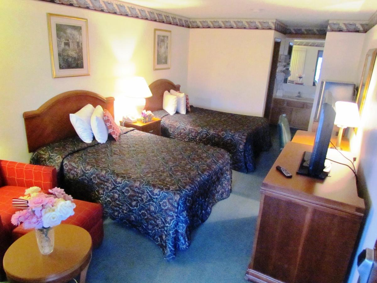 Travel Inn & Suites Frankfort Экстерьер фото